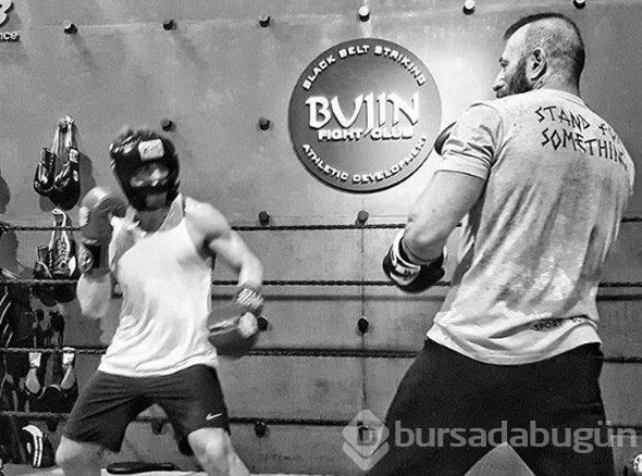 Kerem Bürsin kendini spora verdi