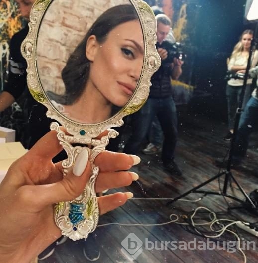 Angelina Jolie'ye ikizi kadar benziyor