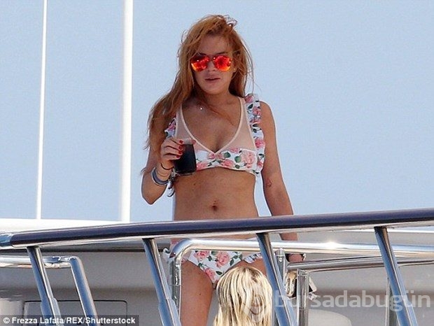 Lindsay Lohan Bodrum'da kaza geçirdi