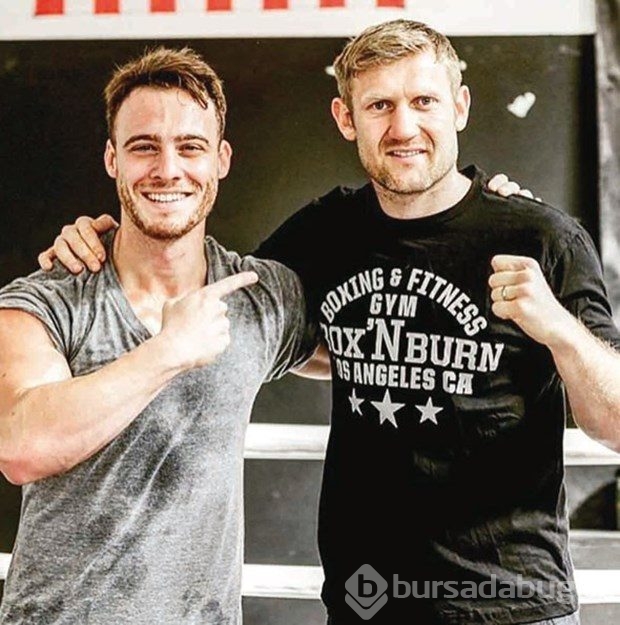 Kerem Bürsin'den protein tozu iddialarına cevap