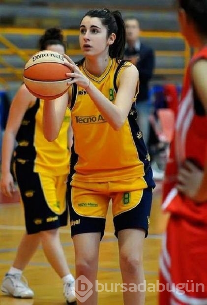 İşte basketbolun en ateşli kızı: Valentina Vignal