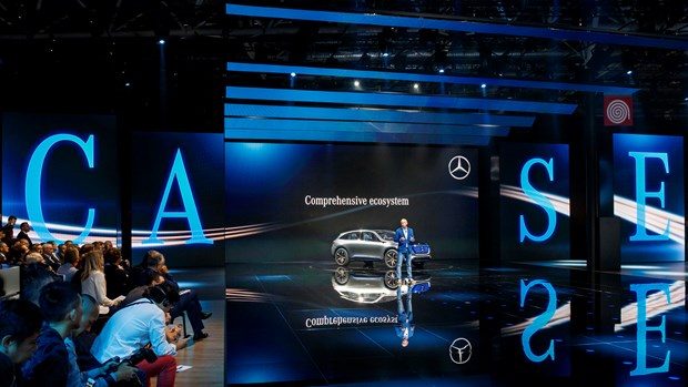 Mercedes-Benz yeni markasını Paris'te tanıttı
