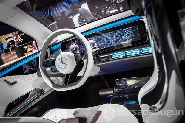 Mercedes-Benz yeni markasını Paris'te tanıttı