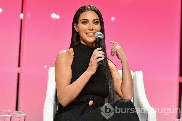 Kim Kardashian gece yarısı soyuldu