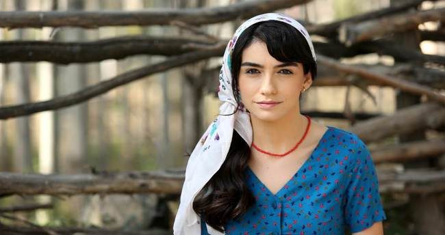 Hazar Ergüçlü ile Mithat Can Özer yeniden birlikte
