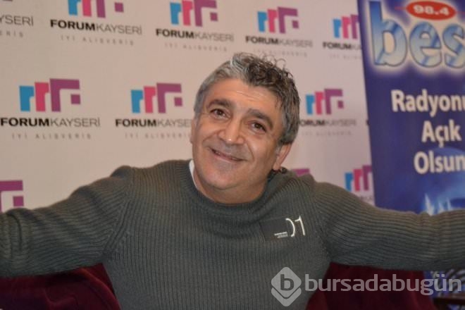 Ünlü isim kadın tarafından bıçaklandı