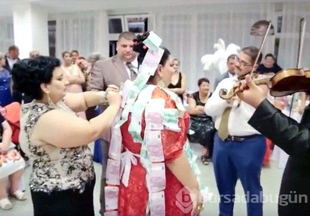 Roman düğünü sosyal medyayı salladı