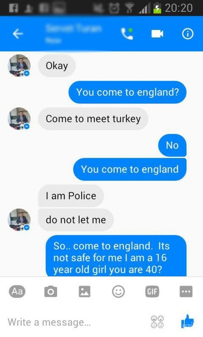 Türkiye'deki tacizcisini böyle ifşa etti