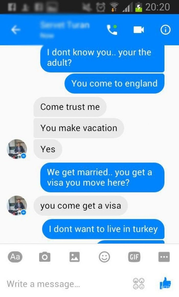 Türkiye'deki tacizcisini böyle ifşa etti