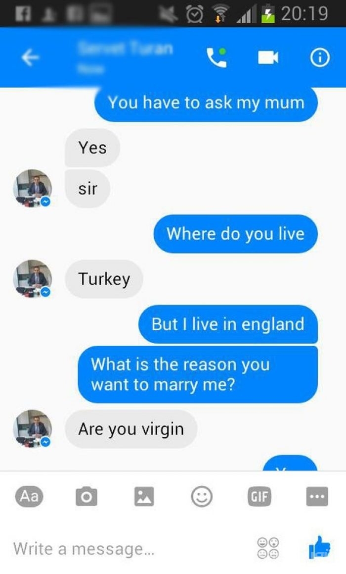 Türkiye'deki tacizcisini böyle ifşa etti