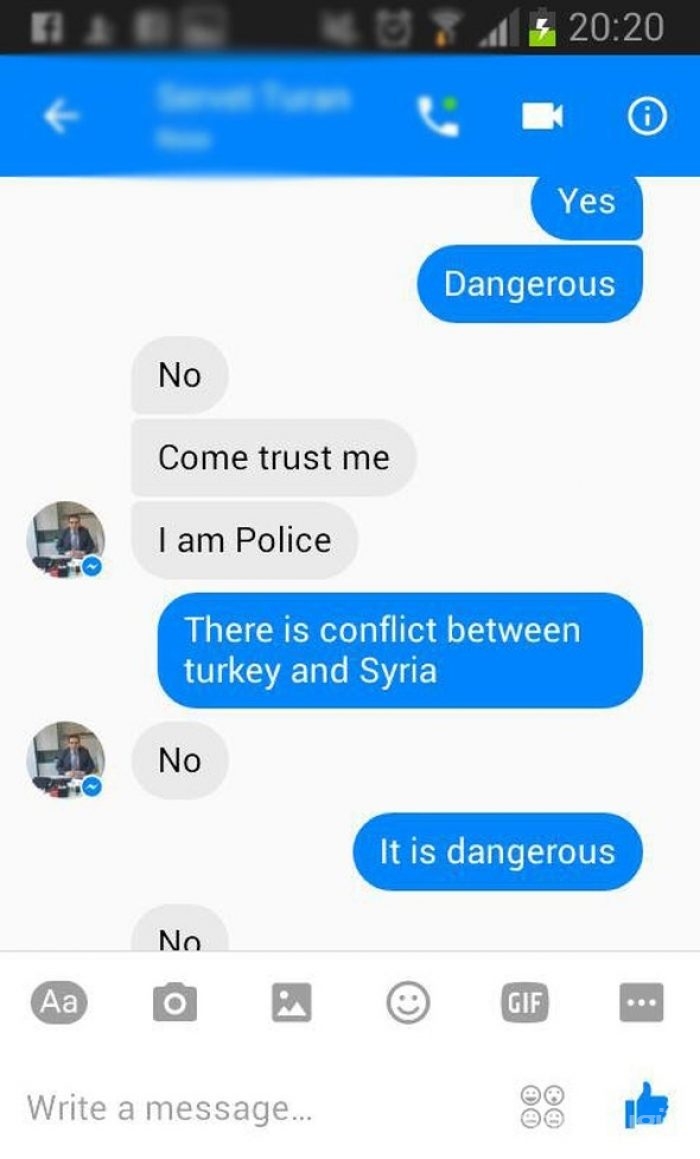 Türkiye'deki tacizcisini böyle ifşa etti