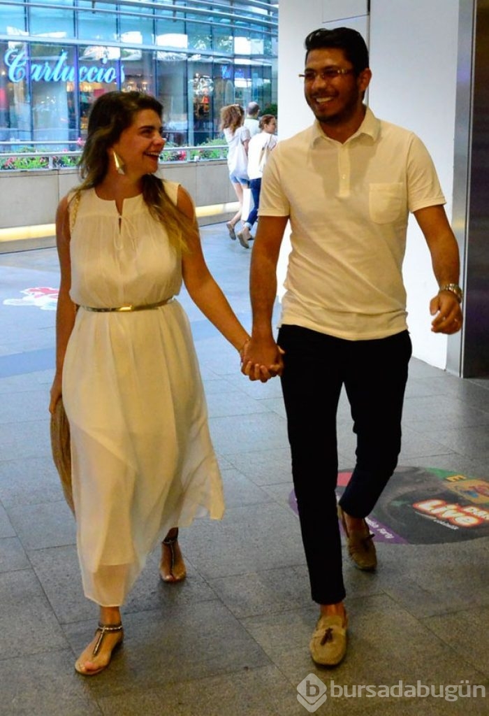 Pelin Karahan'ın bebeğinin cinsiyeti belli oldu