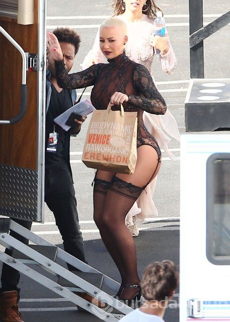 Amber Rose aslına döndü