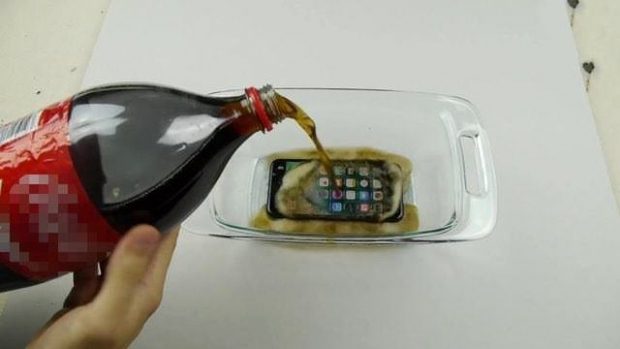iPhone 7 kolanın içinde 12 saat donduruldu