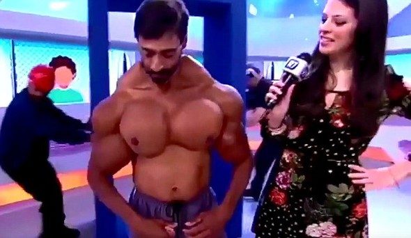 Çizgi roman kahramanına benzemek için hayatını riske attı