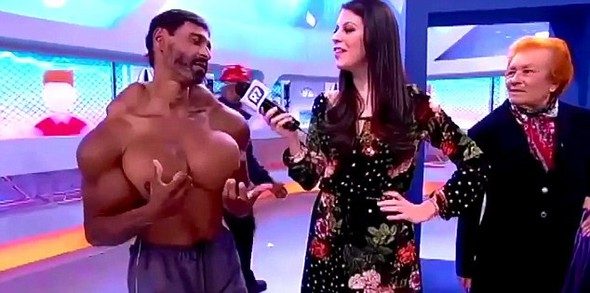 Çizgi roman kahramanına benzemek için hayatını riske attı