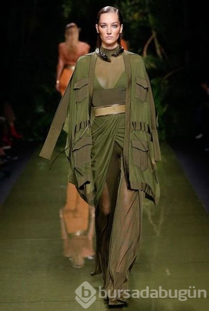 Balmain defilesi büyüledi