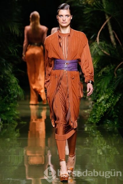 Balmain defilesi büyüledi