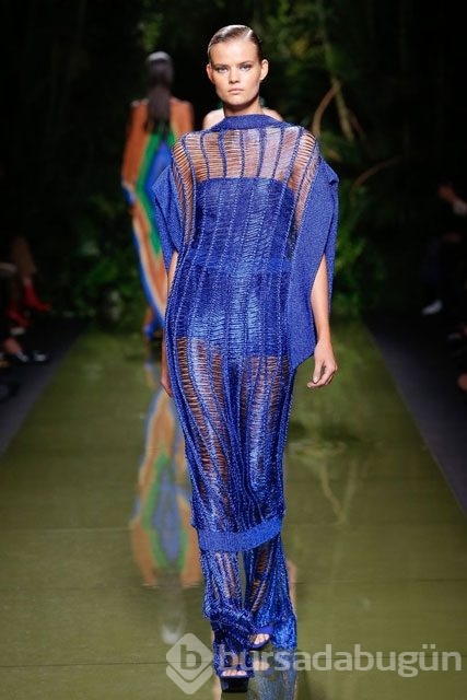 Balmain defilesi büyüledi