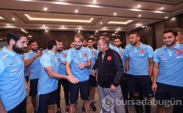 Caner Erkin'e doğum günü kutlaması
