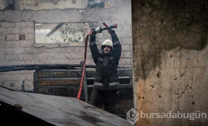 Elektrik kontağı fabrikayı kül etti