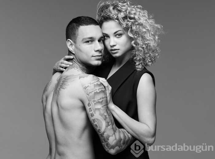 Fenerbahçe'nin yengesi Rose Bertram, Paris Moda Haftası'nda