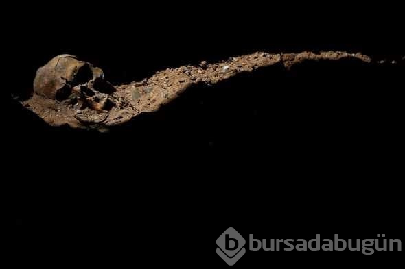 200 kişiye ait bir toplu mezar bulundu!