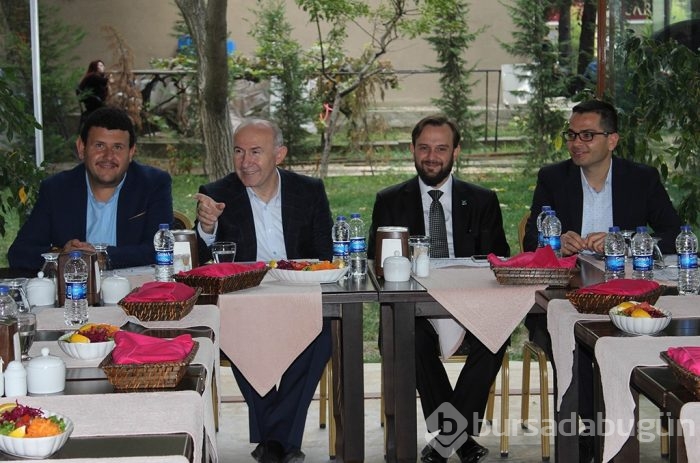 Profesörden ilginç iddia: 'Tarih bilmeyenin zeka seviyesi düşüyor'