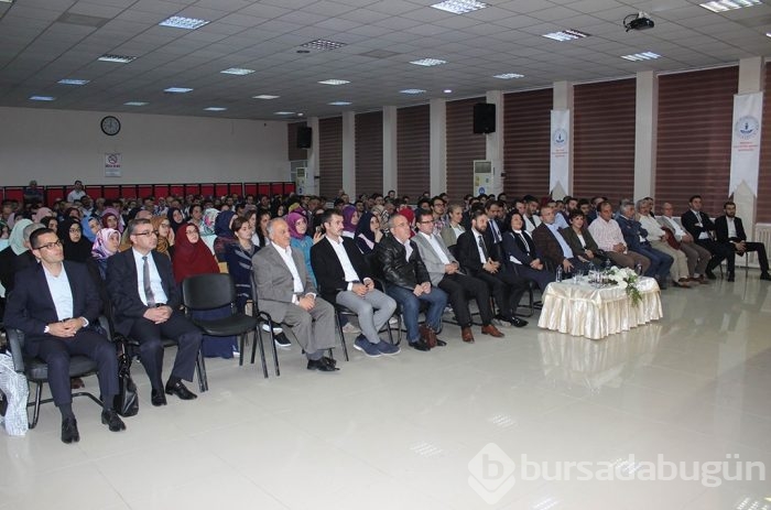 Profesörden ilginç iddia: 'Tarih bilmeyenin zeka seviyesi düşüyor'