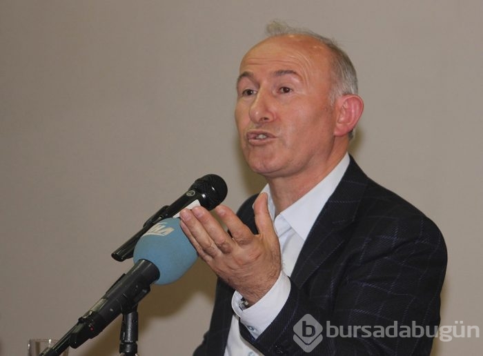 Profesörden ilginç iddia: 'Tarih bilmeyenin zeka seviyesi düşüyor'