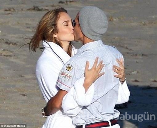 Jennifer Lopez eski aşkına mı döndü?