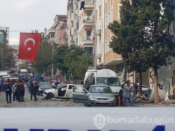İstanbul'da polis merkezi yakınlarında patlama

