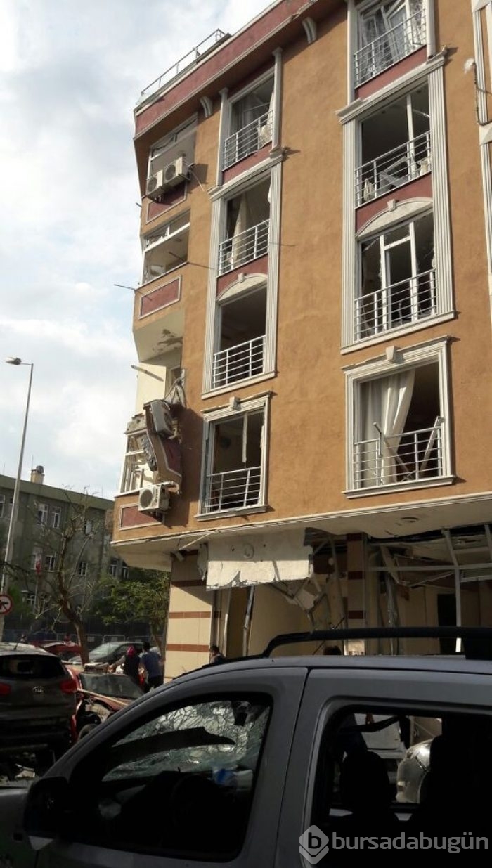 İstanbul'da polis merkezi yakınlarında patlama
