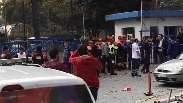 İstanbul'da polis merkezi yakınlarında patlama
