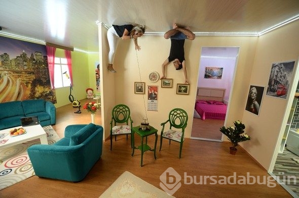 Ters evi 30 bin kişi ziyaret etti