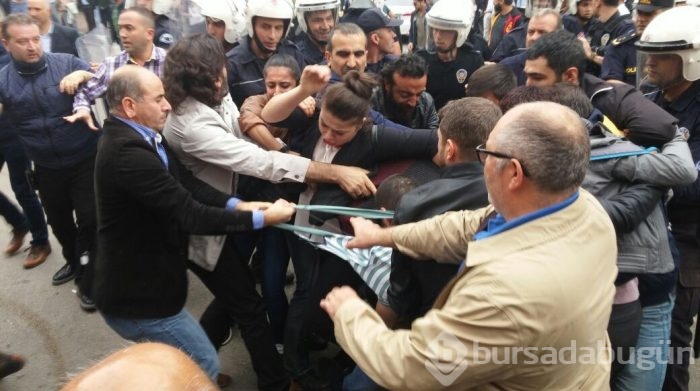 Bursa'da izinsiz gösteriye polis müdahalesi: 36 gözaltı
