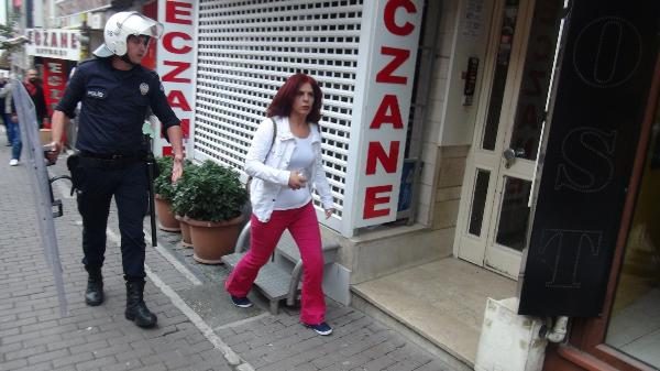 Bursa'da izinsiz gösteriye polis müdahalesi: 36 gözaltı
