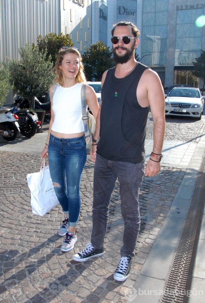 Burcu Biricik'ten bebek müjdesi