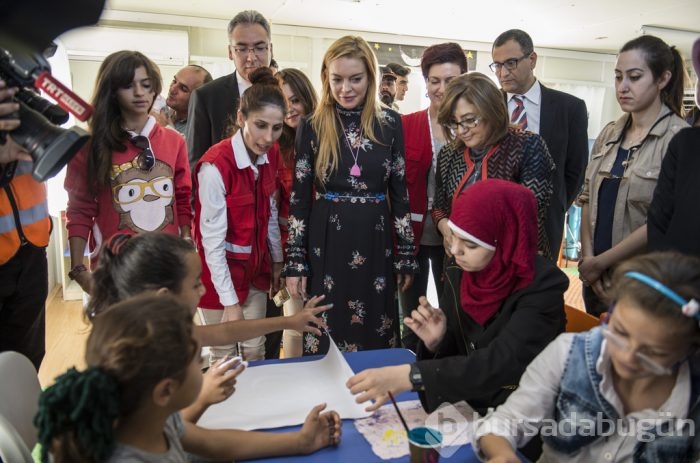 "Ne istiyorsunuz Lindsay Lohan'dan?"