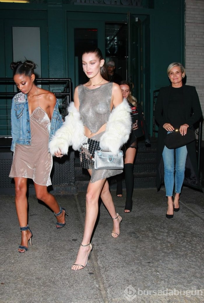 Bella Hadid'in metal şıklığı