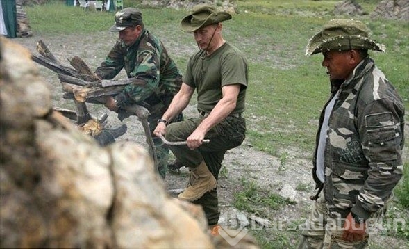 Putin'den vücut şov