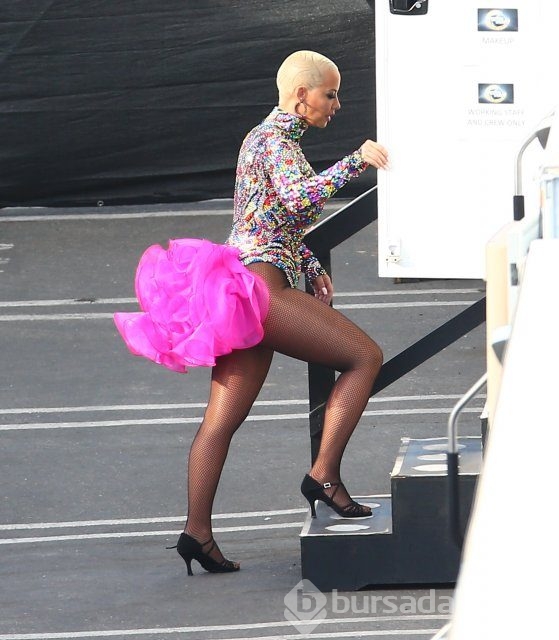 Amber Rose ve pompom kuyruğu!
