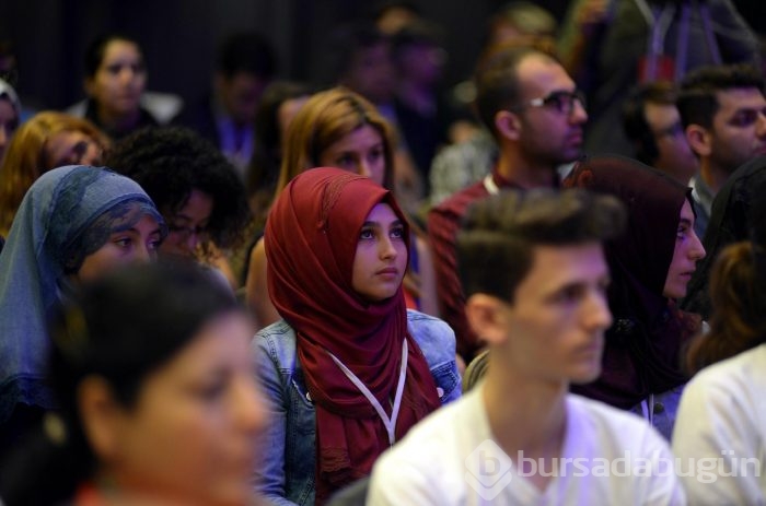 Dünya Kız Çocukları Konferansı için bir araya geldiler