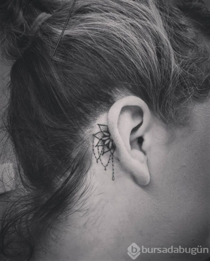 Piercingden daha iyi görünen 20 kulak dövmesi