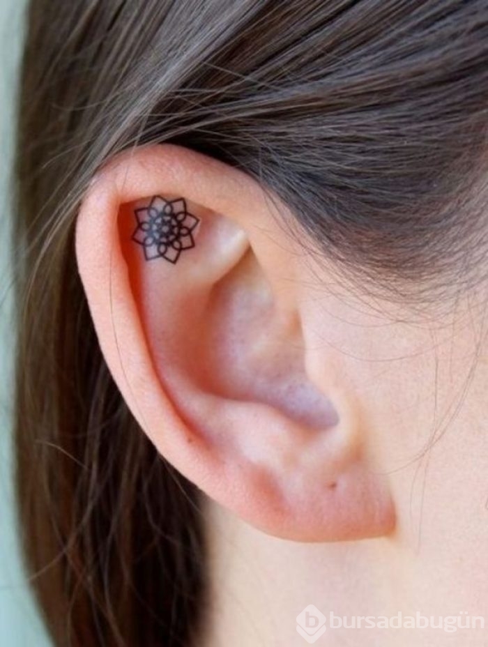 Piercingden daha iyi görünen 20 kulak dövmesi