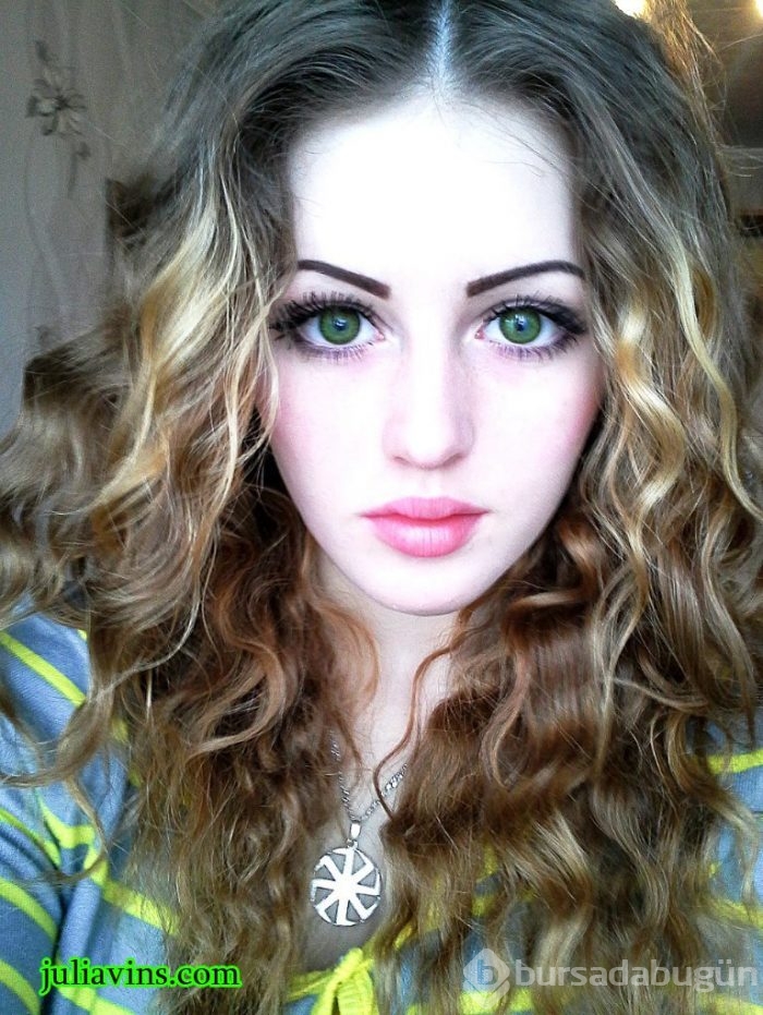 Instagram'ın kaslı Barbie'si: Julia Vins