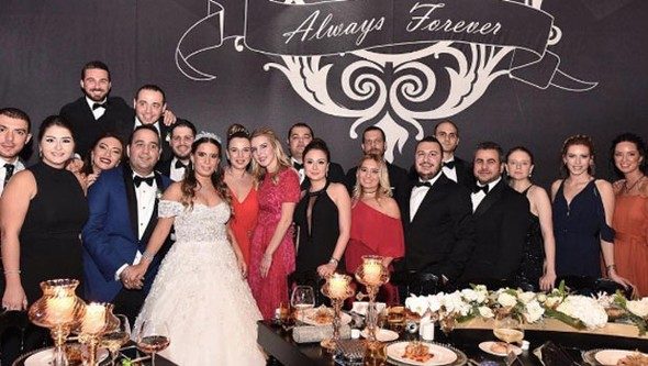 Sinem Kobal ve Kenan İmirzalıoğlu düğüne katıldı