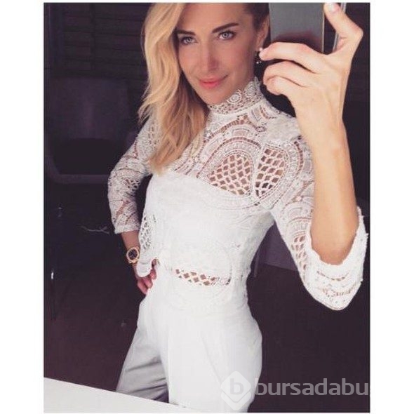 Burcu Esmersoy o saati Arda Turan'a iade etti