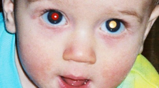 Fotoğraflarda kırmızı gözlü çıkmamak için ne yapabiliriz?