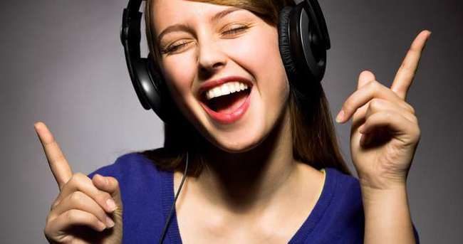 Günde yarım saat müzik dinlemeniz için 5 sebep